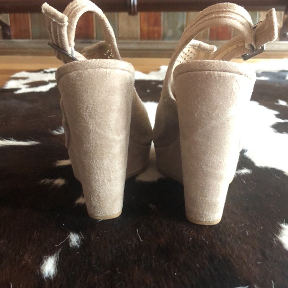 Not Rated Wedges - Picture 6 of 6